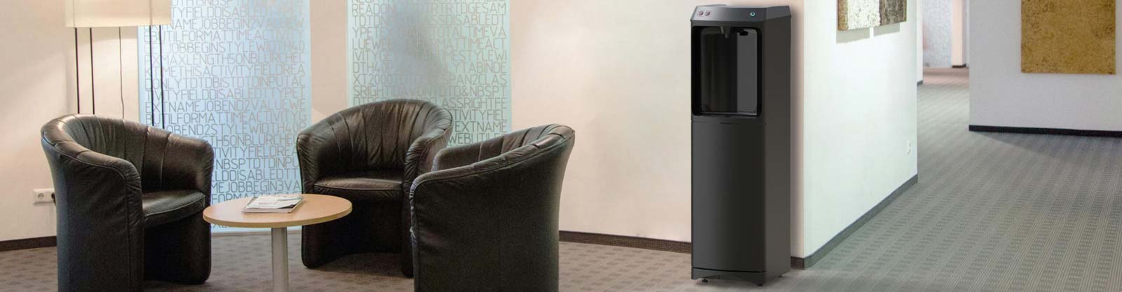 OASIS ūdens dozators biroja vidē